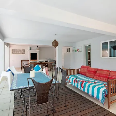 Βίλα Rosana Αλμπουφέιρα