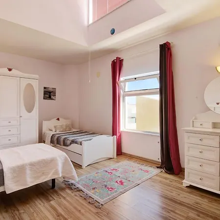 Rosana Villa Albufeira