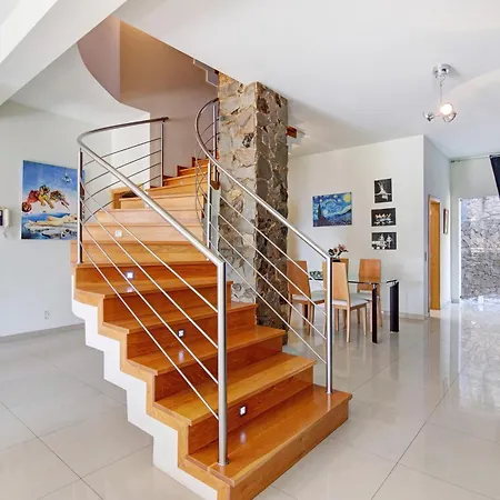 Rosana Villa Albufeira